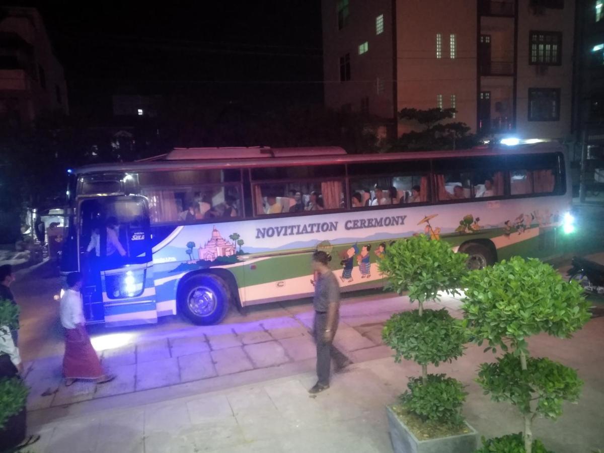 מנדלאי Mandalar May One Hotel מראה חיצוני תמונה